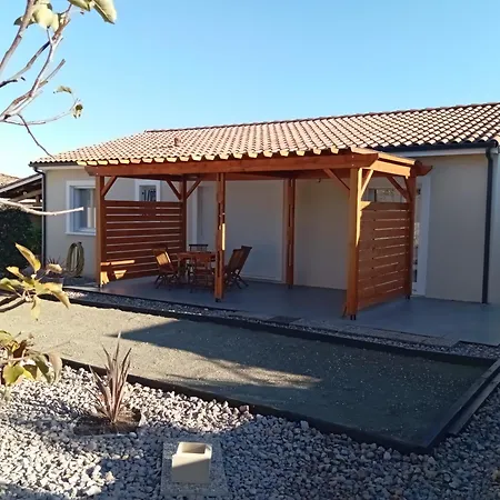 Almendra34480 Bed & Breakfast 3*