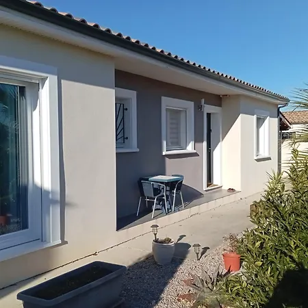 Almendra34480 Bed & Breakfast 3*