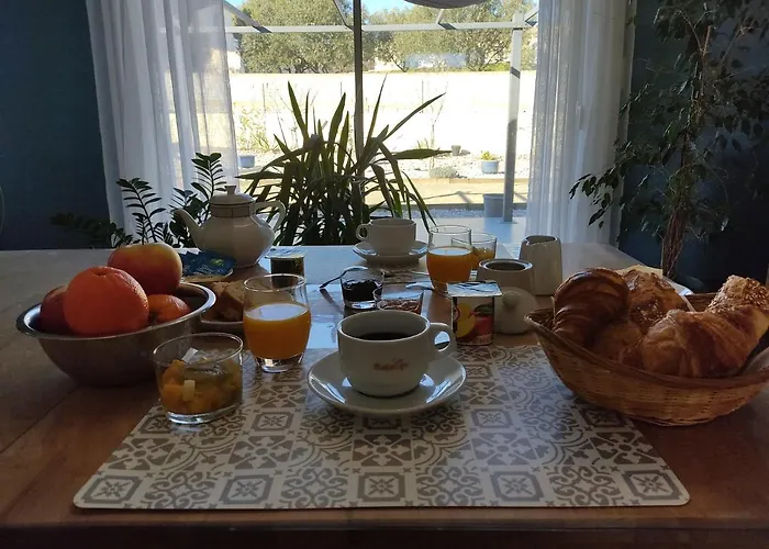 Almendra34480 Bed & Breakfast